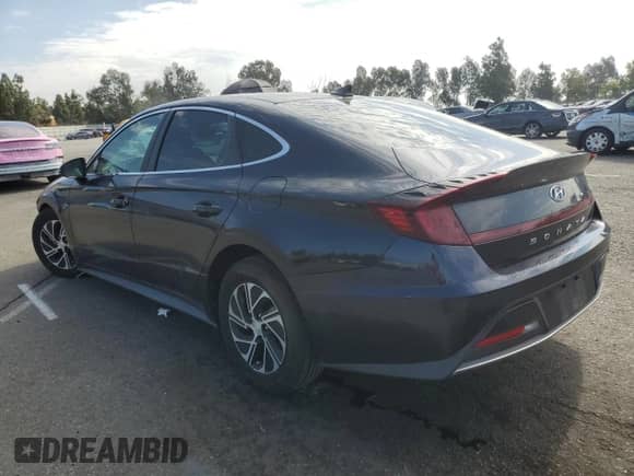 ✅ 2020 Hyundai Sonata Blue • VIN: KMHL24JJ1LA015266 • Лот: 81714165. Опубликован ранее на Copart с пробегом 118 939 миль. Бесплатный доступ к архиву аукционных продаж из США и подробный отчёт об истории автомобиля на DreamBid. Изображение 2.