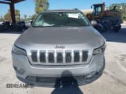 ✅ 2019 Jeep Cherokee Latitude Plus • VIN: 1C4PJLLN7KD147576 • Lot: 41680746. Wystawiony na IAAI z przebiegiem 117 350 mil. Bezpłatny archiwum sprzedaży aukcyjnych z USA i szczegółowy raport historii pojazdu na DreamBid. Zdjęcie 11.