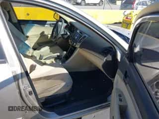 2009 Hyundai Sonata GLS z VIN 5NPET46C49H427607, wystawiony jako IAAI lot #43490863 z przebiegiem 216 324 mil mil oraz . Historia ofert i sprzedaży dostępna na DreamBid. Obrazek 5.