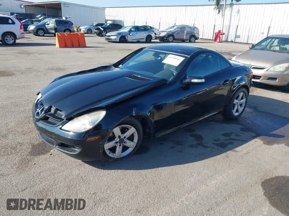 ✅ 2008 Mercedes-Benz SLK 280 • VIN: WDBWK54F48F183135 • Лот: 43298103. Опубликован ранее на IAAI с пробегом 105 064 миль. Бесплатный доступ к архиву аукционных продаж из США и подробный отчёт об истории автомобиля на DreamBid. Изображение 2.