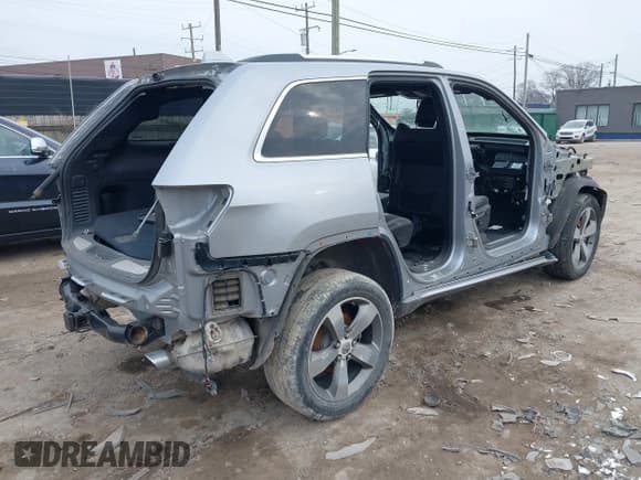✅ 2015 Jeep Grand Cherokee Overland • VIN: 1C4RJFCG1FC894789 • Lot: 38811798. Listed on IAAI with Not provided. Free auction sales archive from the USA and detailed vehicle history report at DreamBid. Image 4.