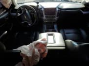 ✅ 2015 Chevrolet Suburban LT • VIN: 1GNSKJKC6FR618466 • Lot: 78692574. Wystawiony na Copart z przebiegiem 151 200 mil. Bezpłatny archiwum sprzedaży aukcyjnych z USA i szczegółowy raport historii pojazdu na DreamBid. Zdjęcie 8.