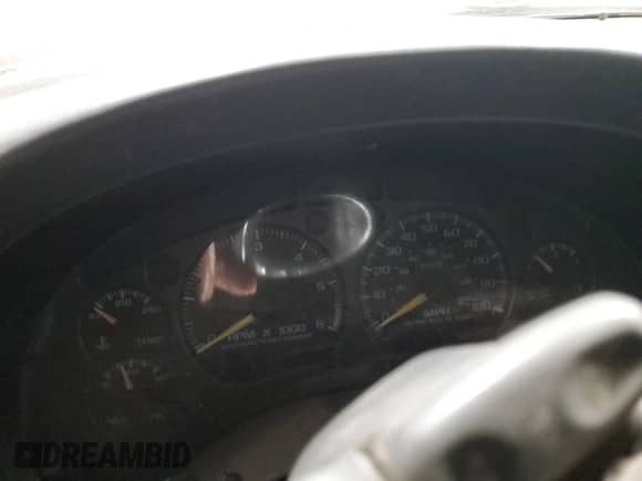 ✅ 1999 Chevrolet Blazer LS • VIN: 1GNDT13W7X2129972 • Lot: 83786284. Wystawiony na Copart z przebiegiem Nie podano. Bezpłatny archiwum sprzedaży aukcyjnych z USA i szczegółowy raport historii pojazdu na DreamBid. Zdjęcie 9.