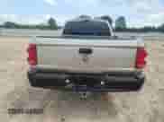 2005 Dodge Dakota ST z VIN 1D7HE28N95S184470, wystawiony jako Copart lot #64811095 z przebiegiem 110 416 mil mil oraz Szkoda całkowita • Salvage title. Historia ofert i sprzedaży dostępna na DreamBid. Obrazek 6.