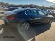 ✅ 2019 BMW 5 Series 530i xDrive • VIN: WBAJA7C54KG912767 • Лот: 91792405. Опубликован ранее на Copart с пробегом 107 076 миль. Бесплатный доступ к архиву аукционных продаж из США и подробный отчёт об истории автомобиля на DreamBid. Изображение 3.