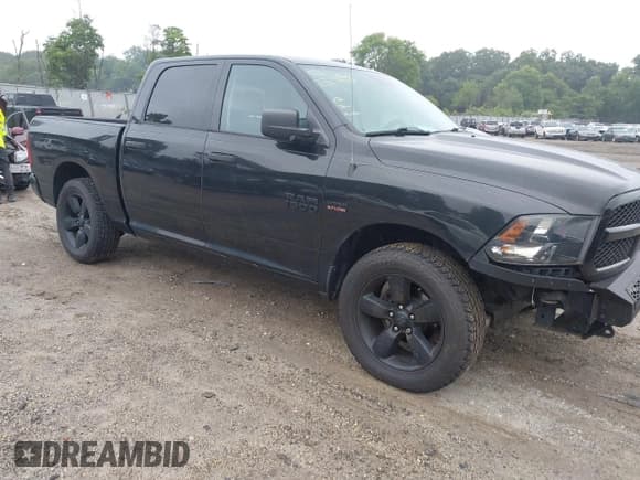 ✅ 2017 Ram 1500 Tradesman • VIN: 1C6RR7KT3HS823798 • Lot: 43051794. Wystawiony na IAAI z przebiegiem 154 662 mil. Bezpłatny archiwum sprzedaży aukcyjnych z USA i szczegółowy raport historii pojazdu na DreamBid. Zdjęcie 1.
