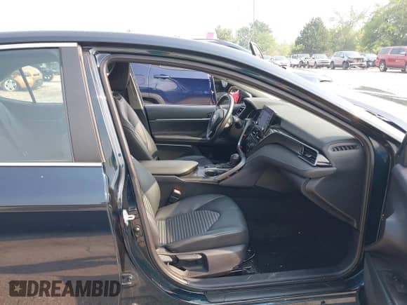 2021 Toyota Camry SE with VIN 4T1T11BKXMU042040, listed as a IAAI auction lot 42879951 with 35,130 mi miles and . Bid and sale history available at DreamBid. Image 5.