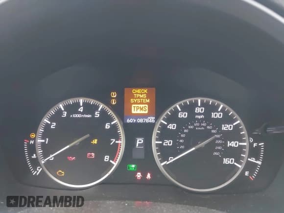 ✅ 2017 Acura ILX • VIN: 19UDE2F34HA011977 • Lot: 43605750. Wystawiony na IAAI z przebiegiem 87 846 mil. Bezpłatny archiwum sprzedaży aukcyjnych z USA i szczegółowy raport historii pojazdu na DreamBid. Zdjęcie 7.