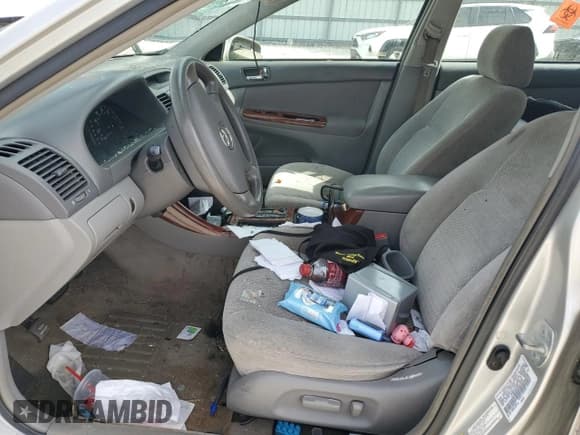 ✅ 2003 Toyota Camry XLE • VIN: 4T1BE30K33U245476 • Lot: 85567045. Listed on Copart with 220,260 mi. Free auction sales archive from the USA and detailed vehicle history report at DreamBid. Image 7.