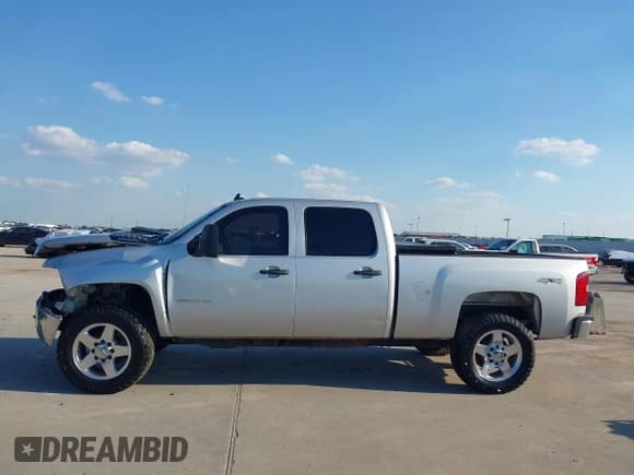 ✅ 2011 Chevrolet Silverado 2500HD LT • VIN: 1GC1KXC85BF112253 • Lot: 43358409. Listed on IAAI with 73,709 mi. Free auction sales archive from the USA and detailed vehicle history report at DreamBid. Image 15.