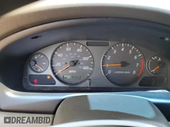 ✅ 2000 Nissan Sentra XE • VIN: 3N1CB51DXYL353188 • Лот: 56490115. Опубликован ранее на Copart с пробегом 190 643 миль. Бесплатный доступ к архиву аукционных продаж из США и подробный отчёт об истории автомобиля на DreamBid. Изображение 9.