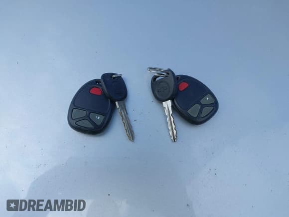 ✅ 2007 Chevrolet Silverado 1500 • VIN: 2GCFC13Y971660819 • Lot: 42157174. Wystawiony na IAAI z przebiegiem 480 357 mil. Bezpłatny archiwum sprzedaży aukcyjnych z USA i szczegółowy raport historii pojazdu na DreamBid. Zdjęcie 11.