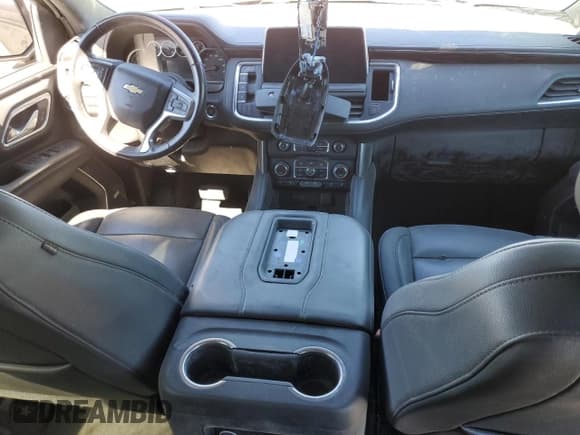 ✅ 2021 Chevrolet Suburban LT • VIN: 1GNSCCKD6MR262776 • Lot: 76520934. Wystawiony na Copart z przebiegiem Nie podano. Bezpłatny archiwum sprzedaży aukcyjnych z USA i szczegółowy raport historii pojazdu na DreamBid. Zdjęcie 8.