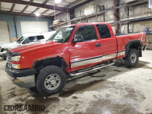 ✅ 2005 Chevrolet Silverado 2500HD LT • VIN: 1GCHK29U95E316280 • Lot: 45484385. Listed on Copart with 165,218 mi. Free auction sales archive from the USA and detailed vehicle history report at DreamBid. Image 1.