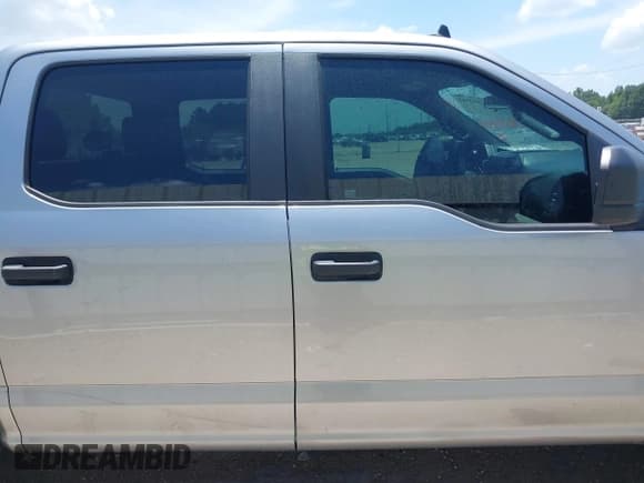 ✅ 2020 Ford F-150 XL • VIN: 1FTEW1E53LKE69140 • Лот: 42862553. Опубликован ранее на IAAI с пробегом 138 757 миль. Бесплатный доступ к архиву аукционных продаж из США и подробный отчёт об истории автомобиля на DreamBid. Изображение 13.