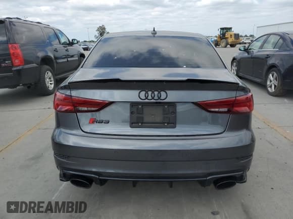 ✅ 2018 Audi RS 3 • VIN: WUABWGFF5J1904842 • Лот: 51986144. Опубликован ранее на Copart с пробегом 48 485 миль. Бесплатный доступ к архиву аукционных продаж из США и подробный отчёт об истории автомобиля на DreamBid. Изображение 6.