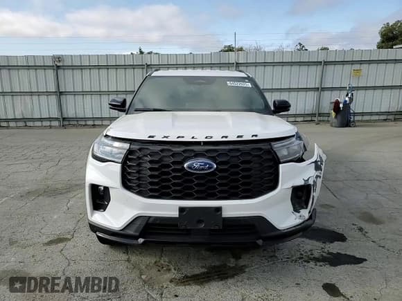 ✅ 2025 Ford Explorer ST-Line • VIN: 1FMUK7KH1SGA79076 • Lot: 64522025. Wystawiony na Copart z przebiegiem 12 102 mil. Bezpłatny archiwum sprzedaży aukcyjnych z USA i szczegółowy raport historii pojazdu na DreamBid. Zdjęcie 14.