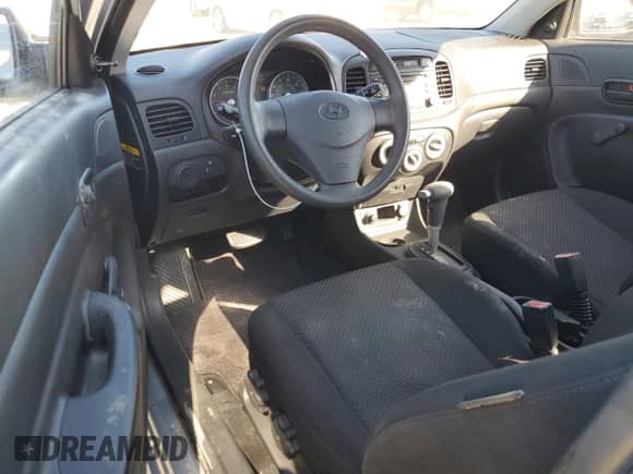 2008 Hyundai Accent GS с VIN KMHCM36C08U073616, выставлен на аукционе Copart как лот 78101524 с пробегом 82 979 миль миль и Чистый • Clean title. История ставок и продаж доступна на DreamBid. Изображение 8.