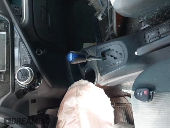 ✅ 2017 Toyota Prius One • VIN: JTDKDTB39H1592526 • Lot: 42474365. Wystawiony na IAAI z przebiegiem 124 777 mil. Bezpłatny archiwum sprzedaży aukcyjnych z USA i szczegółowy raport historii pojazdu na DreamBid. Zdjęcie 11.