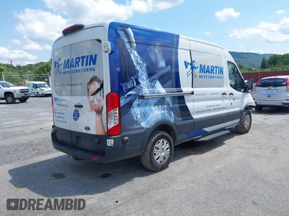 ✅ 2018 Ford Transit • VIN: 1FTYR2DM1JKA05280 • Лот: 42763936. Опубликован ранее на IAAI с пробегом 186 785 миль. Бесплатный доступ к архиву аукционных продаж из США и подробный отчёт об истории автомобиля на DreamBid. Изображение 4.