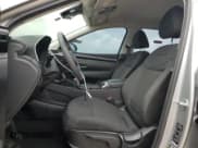 ✅ 2022 Hyundai Tucson SE • VIN: 5NMJA3AE3NH080057 • Lot: 52591004. Wystawiony na Copart z przebiegiem 59 415 mil. Bezpłatny archiwum sprzedaży aukcyjnych z USA i szczegółowy raport historii pojazdu na DreamBid. Zdjęcie 7.