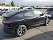 ✅ 2023 Audi Q4 e-tron Sportback Premium Plus • VIN: WA132BFZ0PP052264 • Lot: 60516455. Wystawiony na Copart z przebiegiem 5 448 mil. Bezpłatny archiwum sprzedaży aukcyjnych z USA i szczegółowy raport historii pojazdu na DreamBid. Zdjęcie 3.