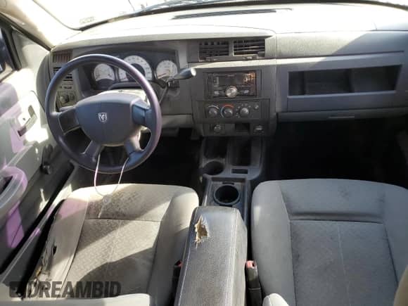 2008 Dodge Dakota ST z VIN 1D7HW28K38S511212, wystawiony jako Copart lot #77956004 z przebiegiem 195 316 mil mil oraz Szkoda całkowita • Salvage title. Historia ofert i sprzedaży dostępna na DreamBid. Obrazek 8.