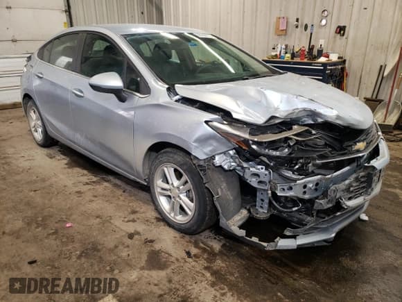 ✅ 2017 Chevrolet Cruze LT • VIN: 1G1BE5SM5H7205669 • Lot: 36700113. Listed on Copart with 7,809 mi. Free auction sales archive from the USA and detailed vehicle history report at DreamBid. Image 4.