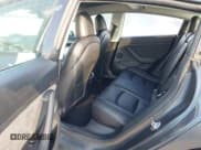 ✅ 2022 Tesla Model 3 • VIN: 5YJ3E1EA0NF206479 • Lot: 43176382. Wystawiony na IAAI z przebiegiem 56 793 mil. Bezpłatny archiwum sprzedaży aukcyjnych z USA i szczegółowy raport historii pojazdu na DreamBid. Zdjęcie 8.