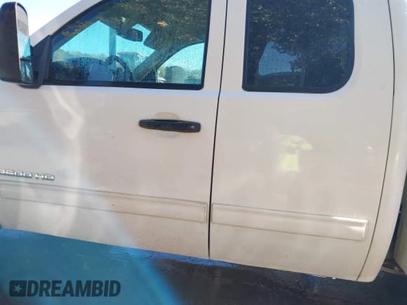 ✅ 2011 Chevrolet Silverado 2500HD LT • VIN: 1GC2KXCGXBZ342865 • Лот: 43498722. Опубликован ранее на IAAI с пробегом 310 619 миль. Бесплатный доступ к архиву аукционных продаж из США и подробный отчёт об истории автомобиля на DreamBid. Изображение 14.