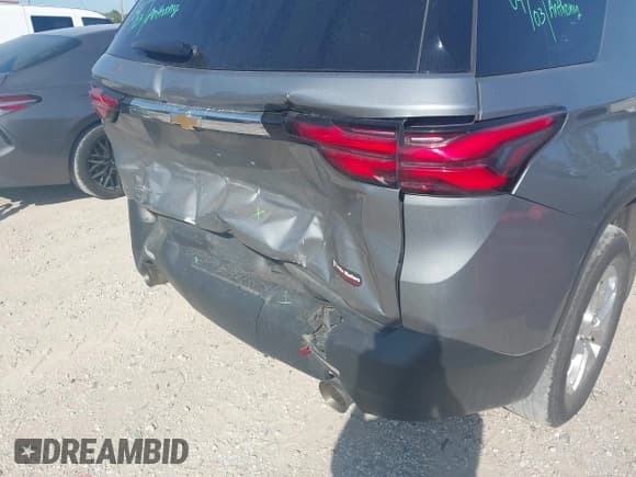 ✅ 2023 Chevrolet Traverse LS • VIN: 1GNERFKW3PJ270299 • Lot: 43246282. Listed on IAAI with 85,332 mi. Free auction sales archive from the USA and detailed vehicle history report at DreamBid. Image 6.