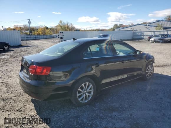 ✅ 2013 Volkswagen Jetta SE • VIN: 3VWDP7AJ3DM448343 • Lot: 60096735. Listed on Copart with 93,674 mi. Free auction sales archive from the USA and detailed vehicle history report at DreamBid. Image 3.