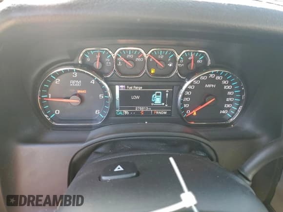 ✅ 2015 Chevrolet Tahoe LT • VIN: 1GNSKBKC2FR687841 • Lot: 95635665. Wystawiony na Copart z przebiegiem 276 813 mil. Bezpłatny archiwum sprzedaży aukcyjnych z USA i szczegółowy raport historii pojazdu na DreamBid. Zdjęcie 9.