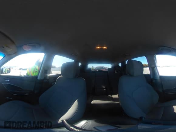 ✅ 2017 Hyundai Santa Fe 2.4L • VIN: 5XYZTDLB3HG406153 • Lot: 43528317. Listed on IAAI with 170,040 mi. Free auction sales archive from the USA and detailed vehicle history report at DreamBid. Image 18.