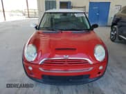 ✅ 2006 MINI Hardtop S • VIN: WMWRE335X6TJ34052 • Lot: 82626565. Listed on Copart with 96,761 mi. Free auction sales archive from the USA and detailed vehicle history report at DreamBid. Image 5.