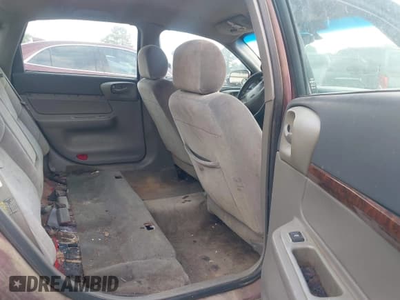 ✅ 2002 Chevrolet Impala • VIN: 2G1WF55E729103699 • Lot: 42301847. Wystawiony na IAAI z przebiegiem 377 306 mil. Bezpłatny archiwum sprzedaży aukcyjnych z USA i szczegółowy raport historii pojazdu na DreamBid. Zdjęcie 8.