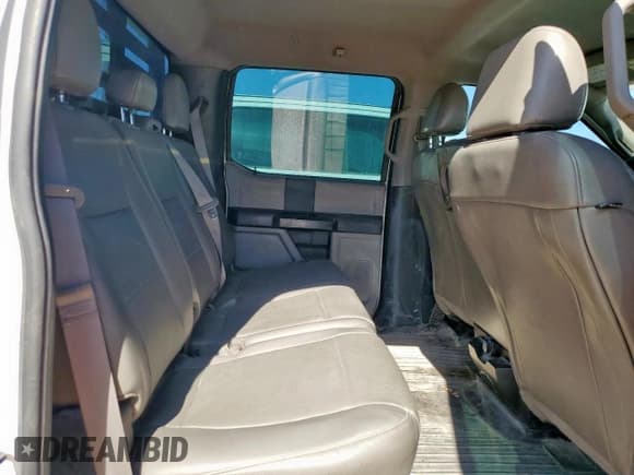 ✅ 2018 Ford F-350 XL • VIN: 1FT8W3BT3JEC94976 • Lot: 57109615. Listed on Copart with 149,143 mi. Free auction sales archive from the USA and detailed vehicle history report at DreamBid. Image 11.