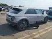 2022 Hyundai Ioniq 5 SEL z VIN KM8KNDAF0NU050090, wystawiony jako Copart lot #63277554 z przebiegiem 14 423 mil mil oraz Szkoda całkowita • Salvage title. Historia ofert i sprzedaży dostępna na DreamBid. Obrazek 3.