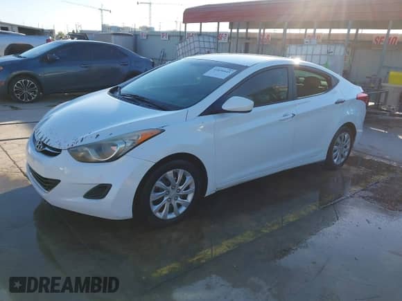 2011 Hyundai Elantra GLS z VIN 5NPDH4AE1BH033834, wystawiony jako IAAI lot #43430445 z przebiegiem 166 509 mil mil oraz . Historia ofert i sprzedaży dostępna na DreamBid. Obrazek 19.