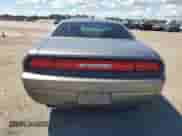 2012 Dodge Challenger SXT z VIN 2C3CDYAG7CH180240, wystawiony jako Copart lot #73298884 z przebiegiem 165 005 mil mil oraz Szkoda całkowita • Salvage title. Historia ofert i sprzedaży dostępna na DreamBid. Obrazek 6.