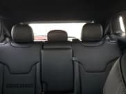 ✅ 2023 Jeep Compass (RED) Edition • VIN: 3C4NJDCN9PT558315 • Lot: 48219915. Wystawiony na Copart z przebiegiem 7 183 mil. Bezpłatny archiwum sprzedaży aukcyjnych z USA i szczegółowy raport historii pojazdu na DreamBid. Zdjęcie 10.