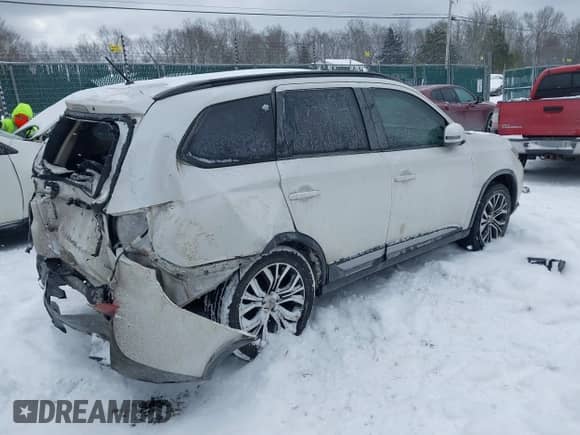 2016 Mitsubishi Outlander SE с VIN JA4AZ3A33GZ002152, выставлен на аукционе IAAI как лот 41602038 с пробегом 103 461 миль миль и . История ставок и продаж доступна на DreamBid. Изображение 4.