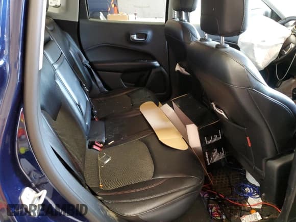 ✅ 2017 Jeep Compass Trailhawk • VIN: 3C4NJDDB0HT680292 • Lot: 82076675. Wystawiony na Copart z przebiegiem 118 358 mil. Bezpłatny archiwum sprzedaży aukcyjnych z USA i szczegółowy raport historii pojazdu na DreamBid. Zdjęcie 11.