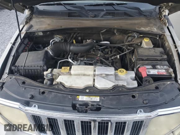 ✅ 2008 Jeep Liberty Limited • VIN: 1J8GN58K88W130063 • Lot: 92217625. Listed on Copart with 238,402 mi. Free auction sales archive from the USA and detailed vehicle history report at DreamBid. Image 11.