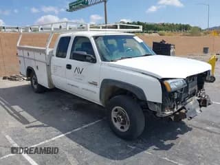 ✅ 2003 Chevrolet Silverado 2500HD • VIN: 1GBHC29163E253983 • Lot: 43172821. Wystawiony na IAAI z przebiegiem 244 146 mil. Bezpłatny archiwum sprzedaży aukcyjnych z USA i szczegółowy raport historii pojazdu na DreamBid. Zdjęcie 1.