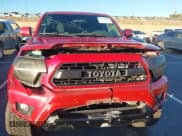 ✅ 2014 Toyota Tacoma PreRunner • VIN: 5TFJU4GN4EX060590 • Lot: 41258506. Wystawiony na IAAI z przebiegiem 137 939 mil. Bezpłatny archiwum sprzedaży aukcyjnych z USA i szczegółowy raport historii pojazdu na DreamBid. Zdjęcie 6.