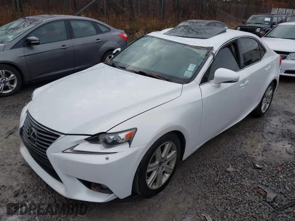 ✅ 2014 Lexus IS 250 • VIN: JTHCF1D2XE5012565 • Lot: 43693852. Listed on IAAI with 119,122 mi. Free auction sales archive from the USA and detailed vehicle history report at DreamBid. Image 6.