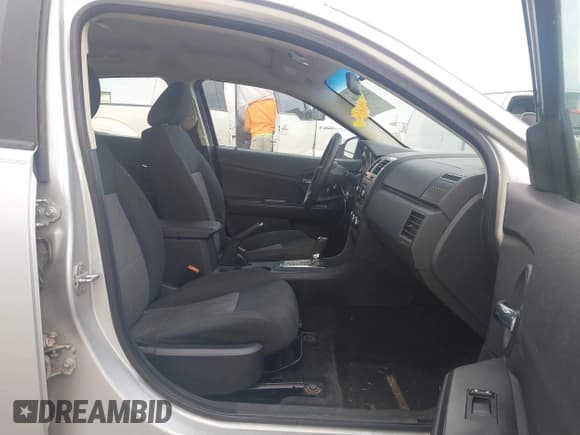 ✅ 2009 Dodge Avenger SE • VIN: 1B3LC46B39N503401 • Lot: 42021016. Wystawiony na IAAI z przebiegiem 194 722 mil. Bezpłatny archiwum sprzedaży aukcyjnych z USA i szczegółowy raport historii pojazdu na DreamBid. Zdjęcie 5.