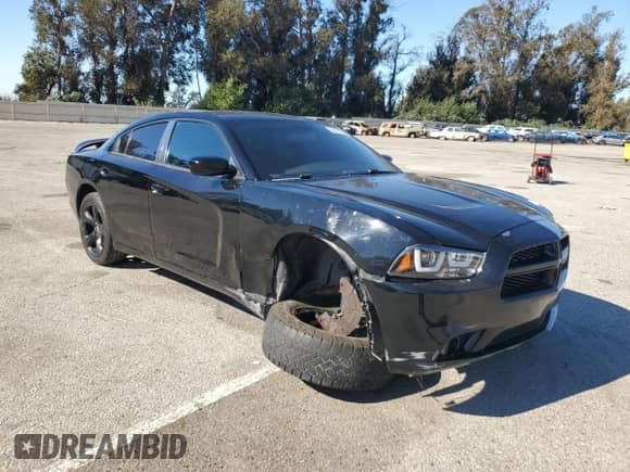 2013 Dodge Charger SXT z VIN 2C3CDXHG5DH537495, wystawiony jako Copart lot #89931325 z przebiegiem 144 857 mil mil oraz Szkoda całkowita • Salvage title. Historia ofert i sprzedaży dostępna na DreamBid. Obrazek 4.
