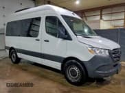 ✅ 2024 Mercedes-Benz Sprinter Passenger • VIN: W1Z4KFHY0RP716952 • Лот: 94914695. Опубликован ранее на Copart с пробегом 35 316 миль. Бесплатный доступ к архиву аукционных продаж из США и подробный отчёт об истории автомобиля на DreamBid. Изображение 4.